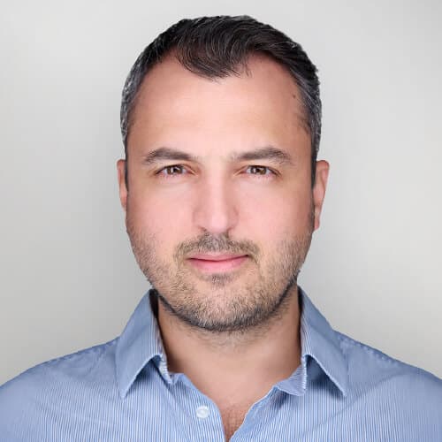 Headshot SQ - Stavros Papadopoulos