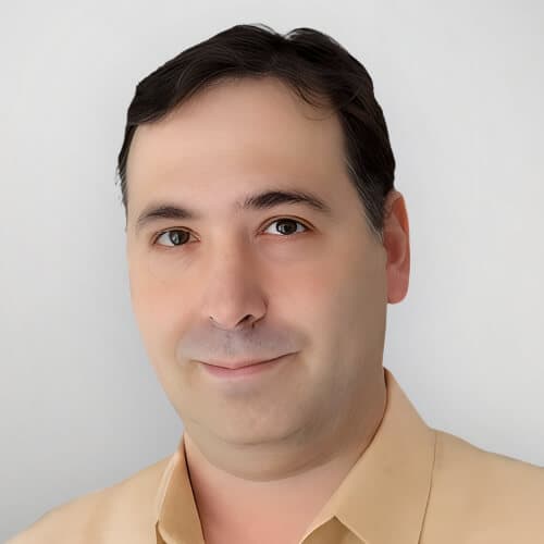 Headshot SQ - Paolo Narvaez